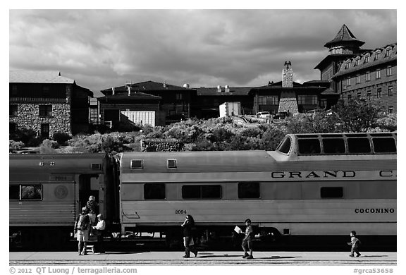 Grand Canyon train and El Tovar Hotel. Grand Canyon National Park (black and white)
