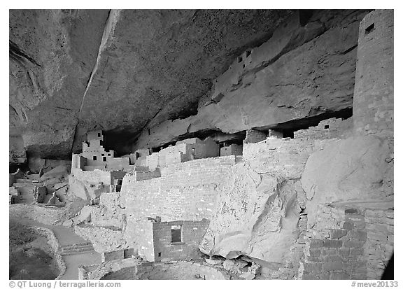 Cliff Palace Anasazi dwelling. Mesa Verde National Park, Colorado, USA.