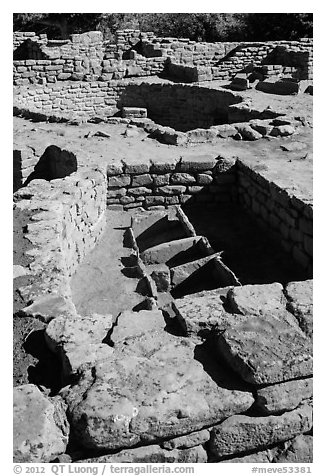 Coyote Village, Far View Sites Complex. Mesa Verde National Park (black and white)