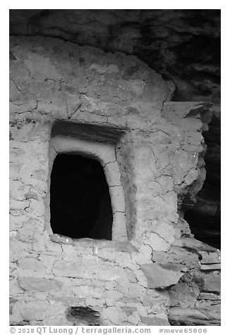 Window with original clay frame, Mug House. Mesa Verde National Park (black and white)