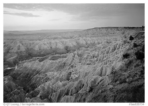 The Stronghold table, south unit, dawn. Badlands National Park (black and white)