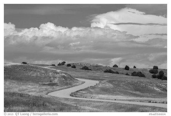 Sage Creek Rim Road. Badlands National Park (black and white)