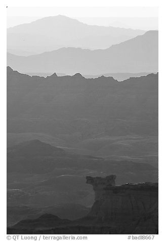 Ridges of the Stronghold table in the southern unit, sunrise. Badlands National Park, South Dakota, USA.