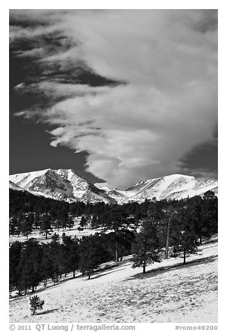 Mummy range and cloud in winter. Rocky Mountain National Park, Colorado, USA.