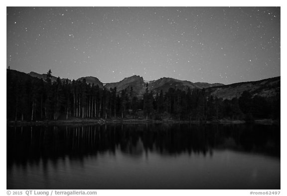 Sprague Lake at night. Rocky Mountain National Park (black and white)