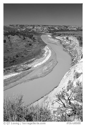 Bend of the Little Missouri River, mid-day. Theodore Roosevelt National Park (black and white)