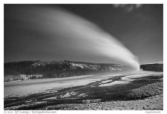 Plume, long night exposure, Old Faithful. Yellowstone National Park (black and white)