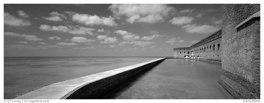 Moat and Fort Jefferson brick wall. Dry Tortugas  National Park (black and white)