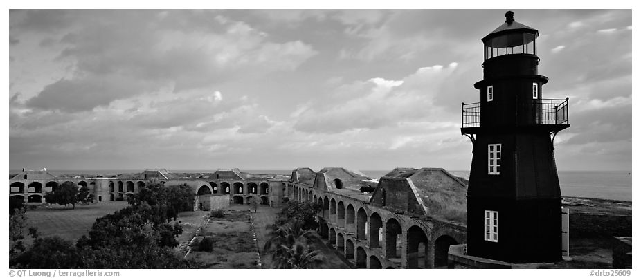 Lighthouse and Fort Jefferson. Dry Tortugas National Park (black and white)