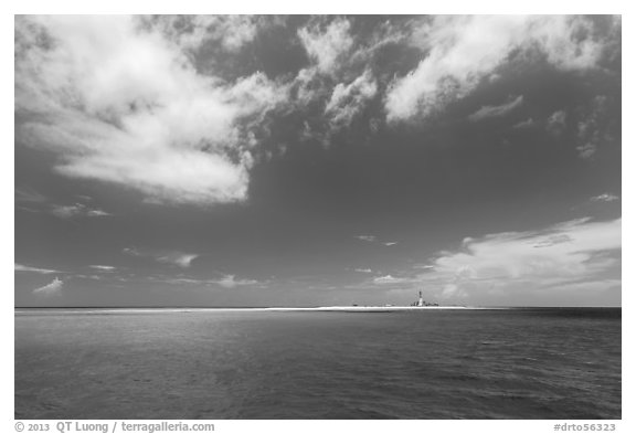 Turquoise ocean waters and Loggerhead key. Dry Tortugas National Park (black and white)