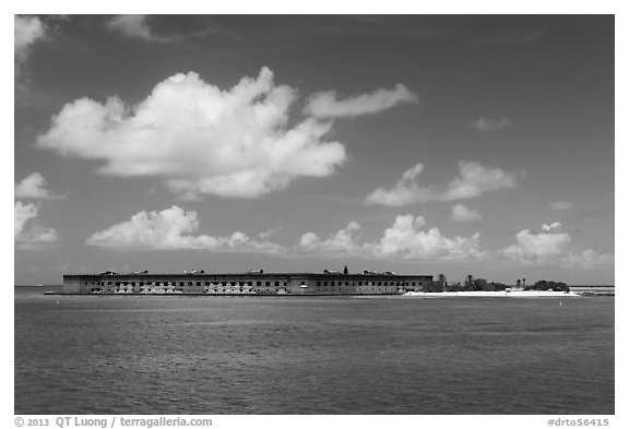 Fort Jefferson and Garden Key from the West. Dry Tortugas National Park, Florida, USA.