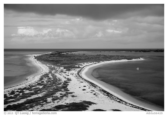 Bush Key connected to Garden Key by sand bar in 2013. Dry Tortugas National Park (black and white)