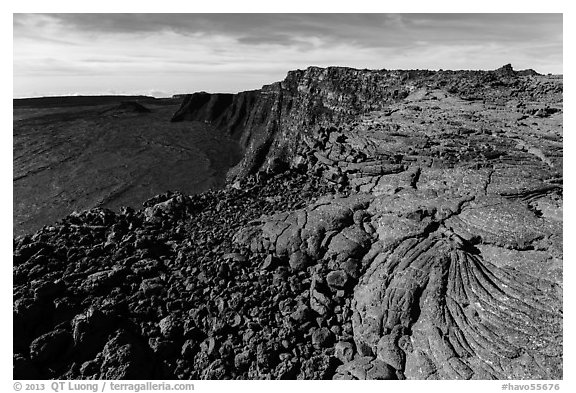 Lava and Mokuaweoweo caldera. Hawaii Volcanoes National Park, Hawaii, USA.