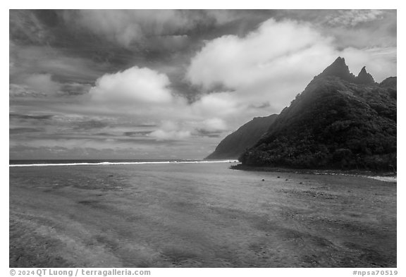 Asaga Strait and Sunuitao Peak at midday, Ofu Island. National Park of American Samoa (black and white)