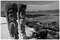 Polynesian god statues in Puuhonua o Honauau (Place of Refuge). Big Island, Hawaii, USA (black and white)