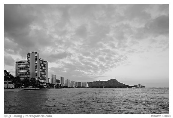 Skyline and Diamond Head, sunset. Waikiki, Honolulu, Oahu island, Hawaii, USA