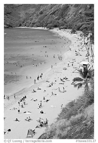 Hanauma Bay beach from above. Oahu island, Hawaii, USA