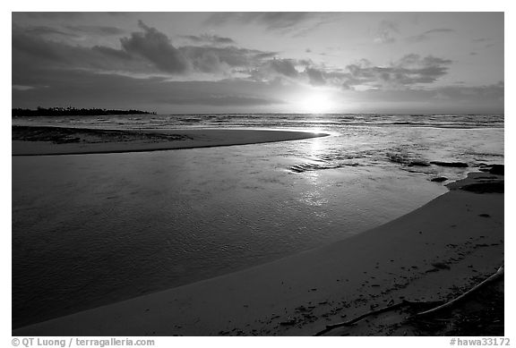 Mouth of the Wailua River, sunrise. Kauai island, Hawaii, USA