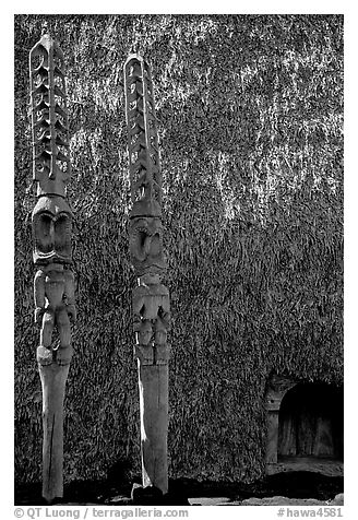 Statues of Polynesian gods,  Puuhonua o Honauau (Place of Refuge). Big Island, Hawaii, USA (black and white)