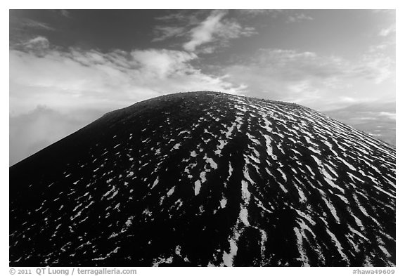 Cinder cone near summit, sunset. Mauna Kea, Big Island, Hawaii, USA (black and white)