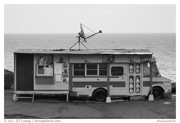 Reconverted school bus, Kahakuloa. Maui, Hawaii, USA (black and white)