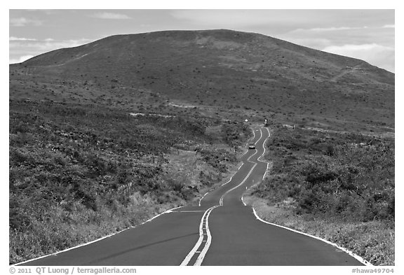 Winding road and hill. Maui, Hawaii, USA (black and white)