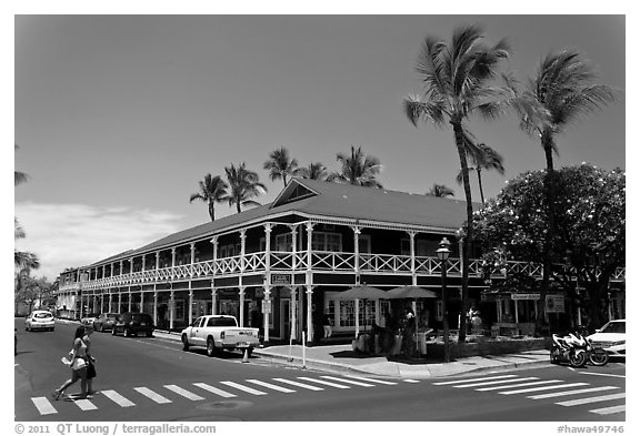 Pioneer Inn and streets. Lahaina, Maui, Hawaii, USA (black and white)