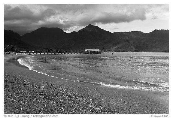 Beach and Bay, Hanalei. Kauai island, Hawaii, USA