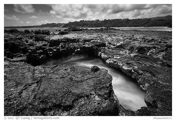 Blowhole,  Mokolea lava bench. Kauai island, Hawaii, USA (black and white)