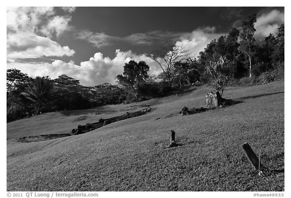 Chinese cemetery, Hanalei Valley. Kauai island, Hawaii, USA (black and white)