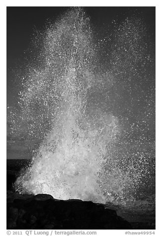 Spouting Horn spurting water 50 feet into the air. Kauai island, Hawaii, USA (black and white)