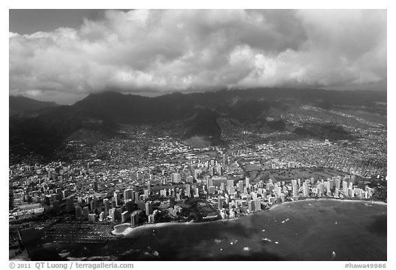 Honolulu from the air. Honolulu, Oahu island, Hawaii, USA (black and white)