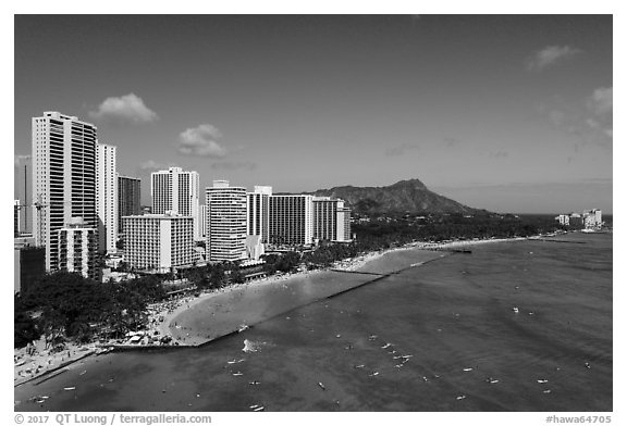 Aerial view of Kuhio Beach, Waikiki skyline and Diamond Head. Waikiki, Honolulu, Oahu island, Hawaii, USA (black and white)