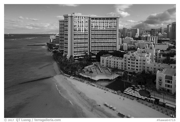Aerial view of Royal Hawaiian Hotel and Waikiki. Waikiki, Honolulu, Oahu island, Hawaii, USA (black and white)
