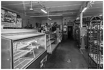 Sold out shelves, Komodo Bakery, Makawao. Maui, Hawaii, USA ( black and white)