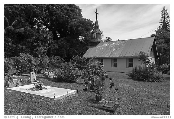 Cemetery and church, Nahiku. Maui, Hawaii, USA