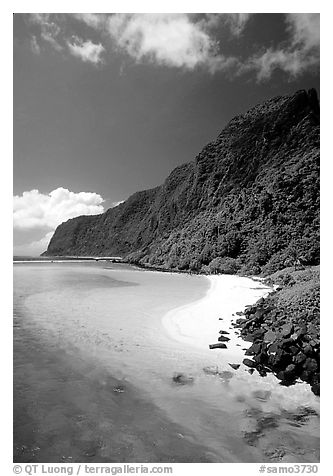 Olosega Island seen from the Asaga Strait. American Samoa (black and white)
