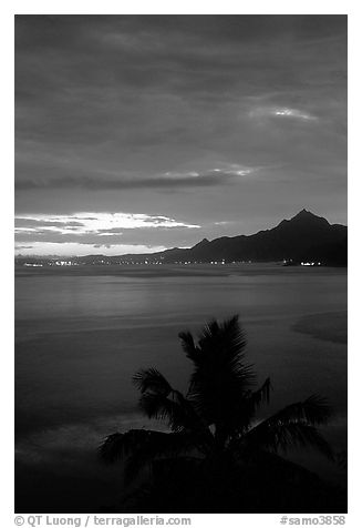 Sunset near Laulii. Tutuila, American Samoa (black and white)
