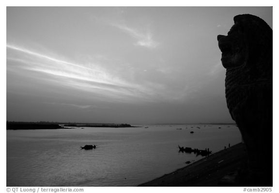 Sunrise over the Tonle Sap river,   Phnom Phen. Cambodia (black and white)