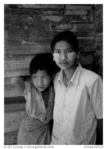 Young burmese woman and child. Bagan, Myanmar (black and white)