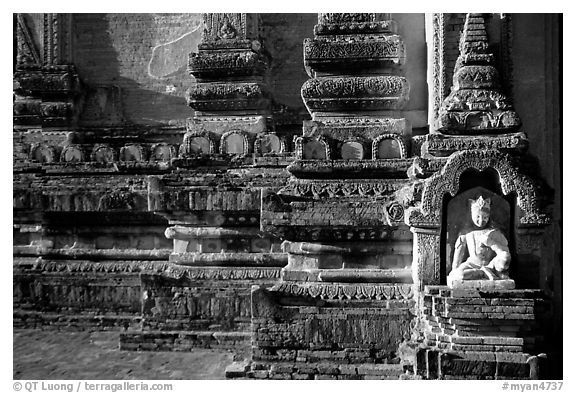 Stonework detail, Htilominlo Pahto. Bagan, Myanmar (black and white)