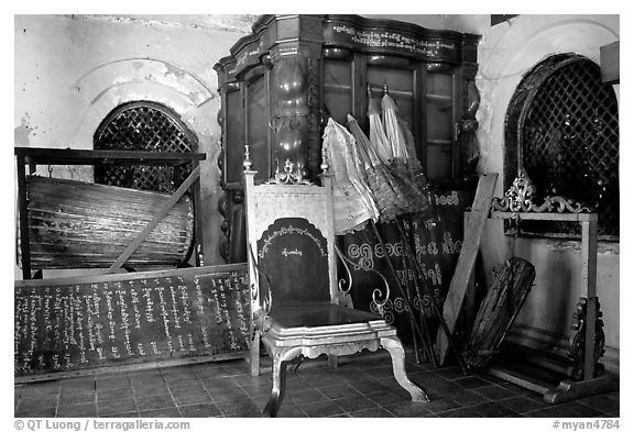 Inside Yadana Man Aung Paya, Nyaungshwe. Inle Lake, Myanmar (black and white)