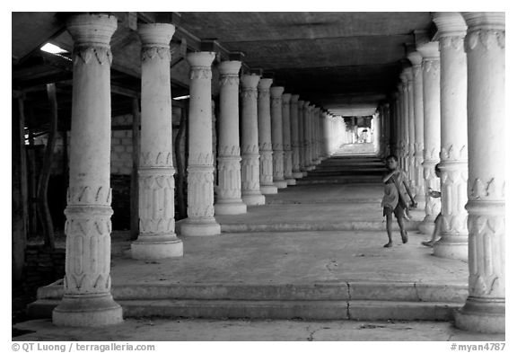 Covered walkway, Indein. Inle Lake, Myanmar (black and white)