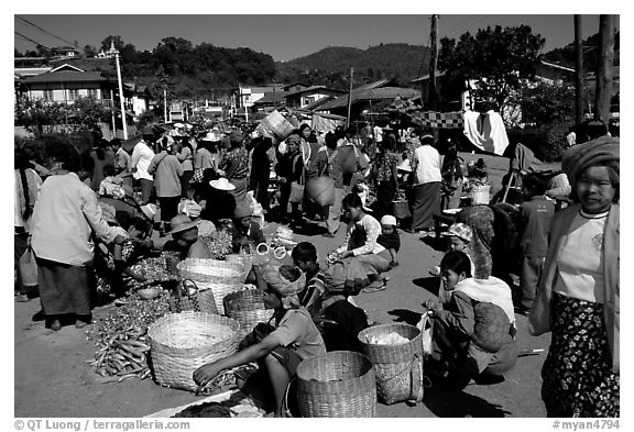 Kalow public market. Shan state, Myanmar (black and white)