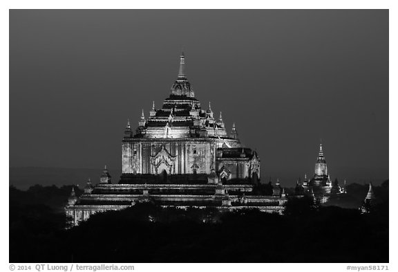 Thatbyinnyu temple at night. Bagan, Myanmar (black and white)