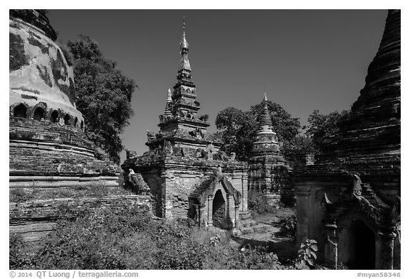 Daw Gyan Pagoda complex, Ava. Myanmar (black and white)
