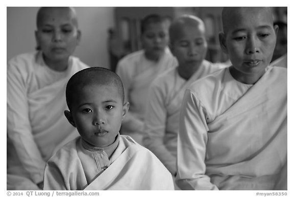 Nuns, Zayar Theingi Nunnery, Sagaing. Myanmar (black and white)