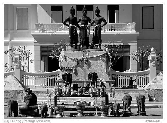 Three kings monument. Chiang Mai, Thailand (black and white)