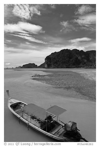 Boat and cliffs, Ao Nammao. Krabi Province, Thailand (black and white)