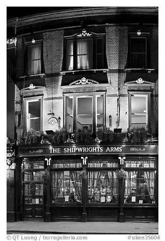 Building housing the pub Shipwrights Arms at night. London, England, United Kingdom (black and white)